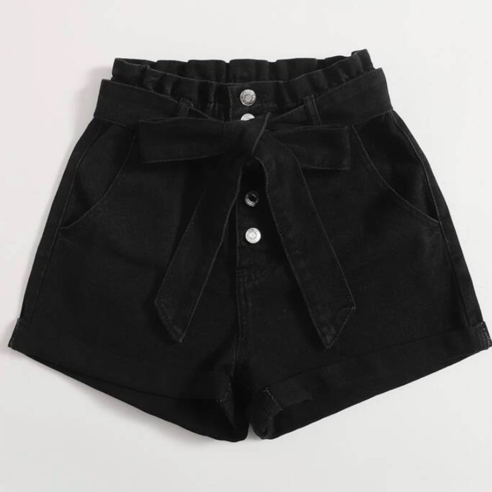 High waisted Black Denim shorts